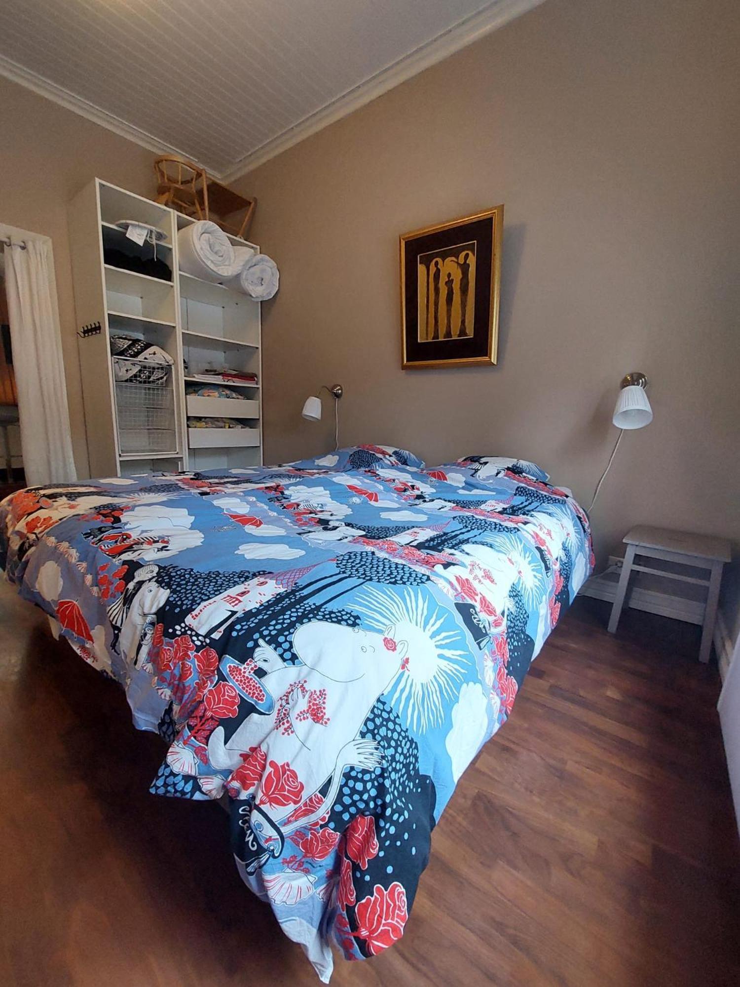 Remontoitu Asunto Vanhassa Talossa - Renovated Apartment At The Heart Of トゥルク エクステリア 写真