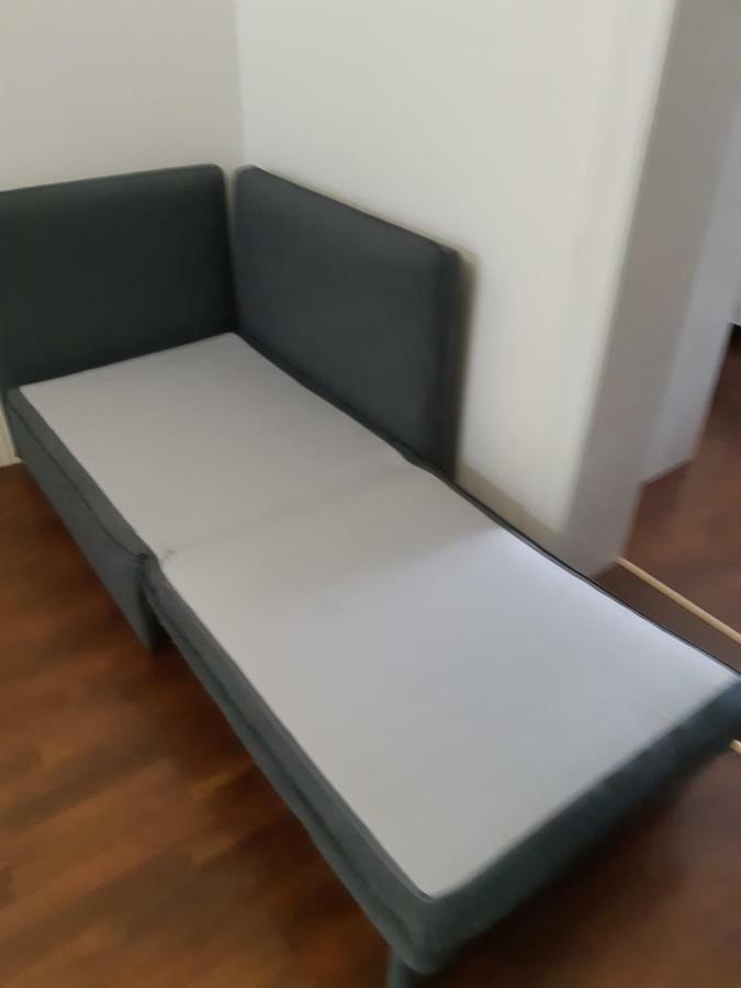 Remontoitu Asunto Vanhassa Talossa - Renovated Apartment At The Heart Of トゥルク エクステリア 写真